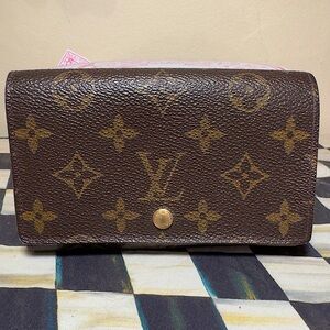 Louis Vuitton Monogram Bifold